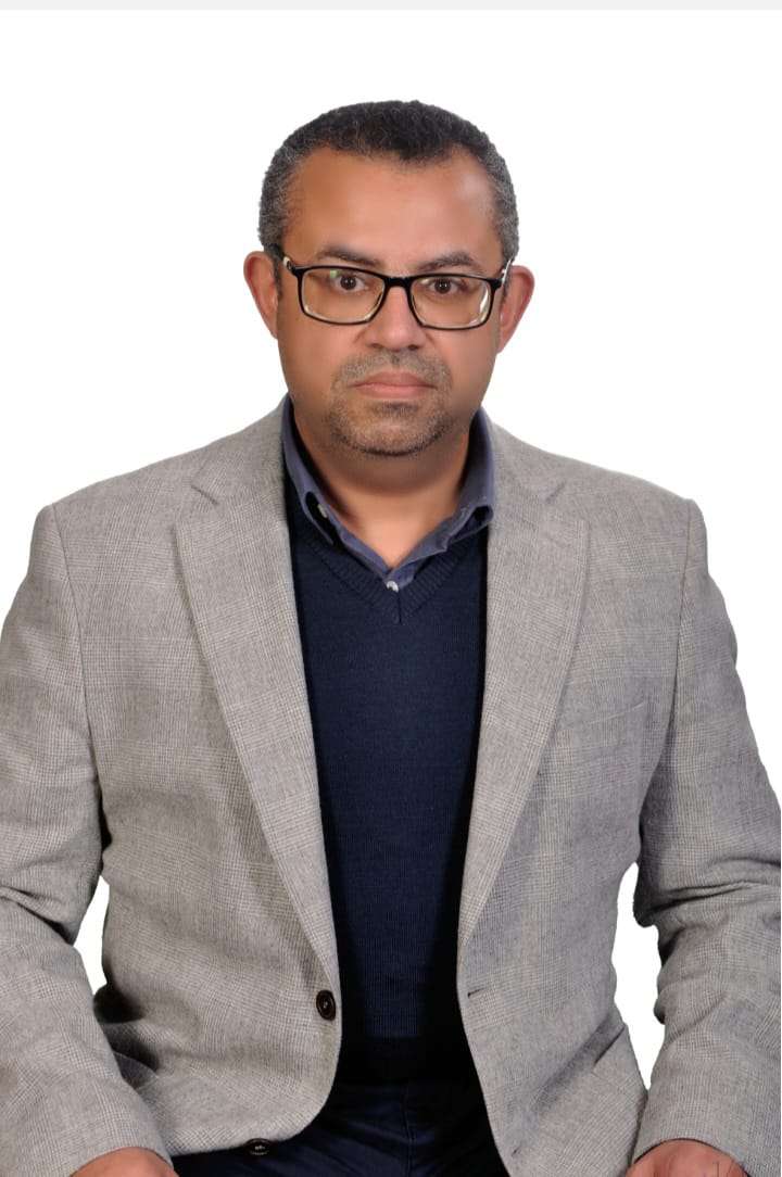 مصطفى منصور
