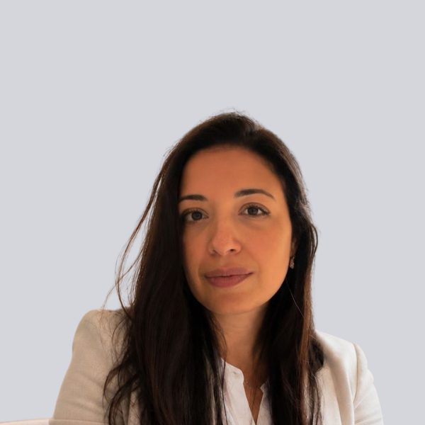 دارين صادق